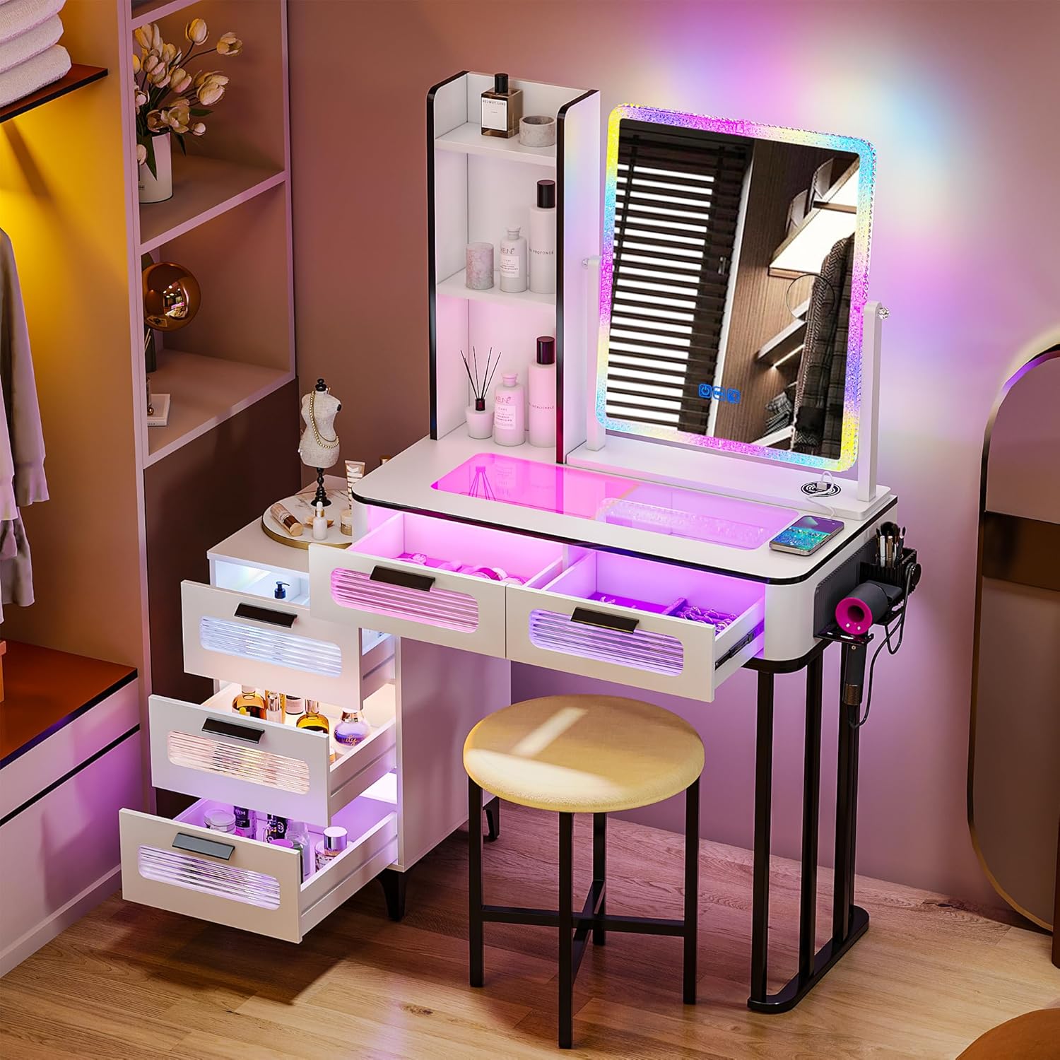 Desk Setup Charging Station - Туалетный столик i*-RGB с беспроводной зарядной